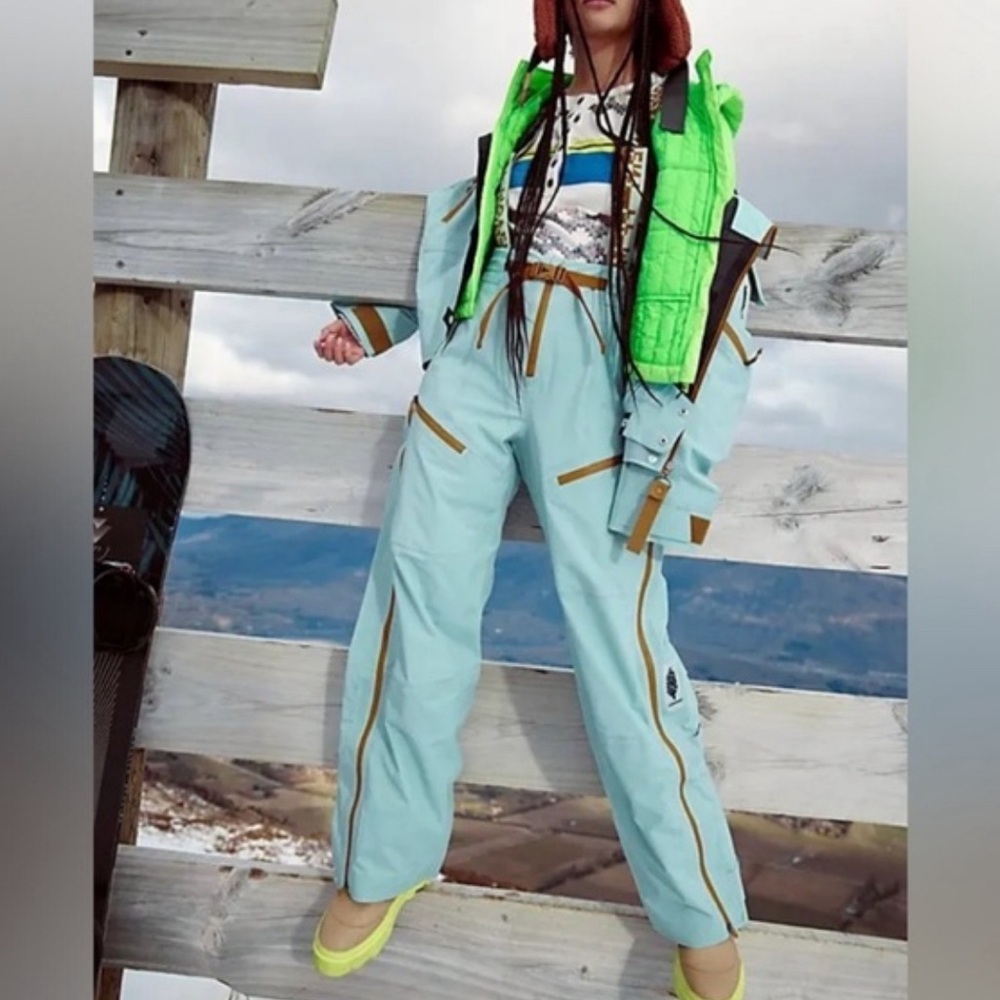 FP Movement Zephyr Ski Shell Pants. Mint combo